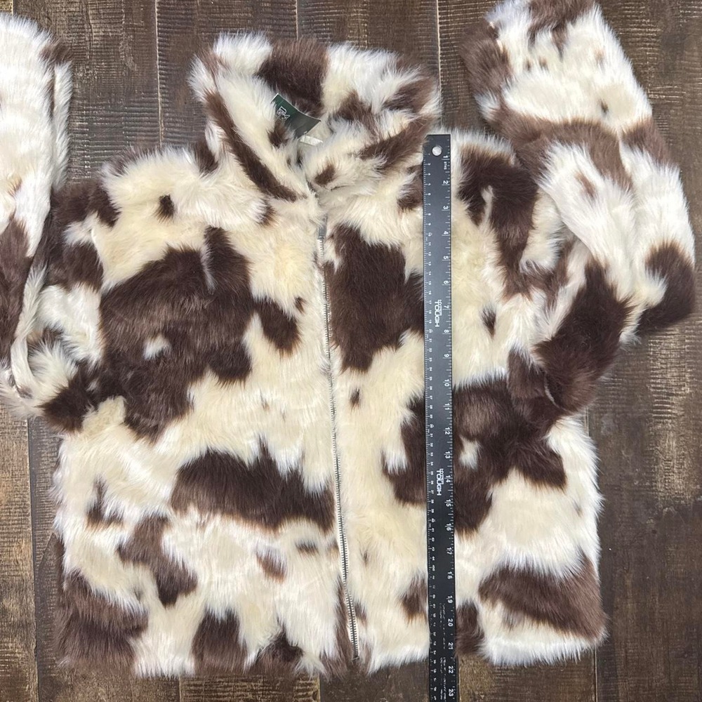 Wild Fable Women's Faux Fur Faux Cowhide Print Jacket - Picture 6 of 8